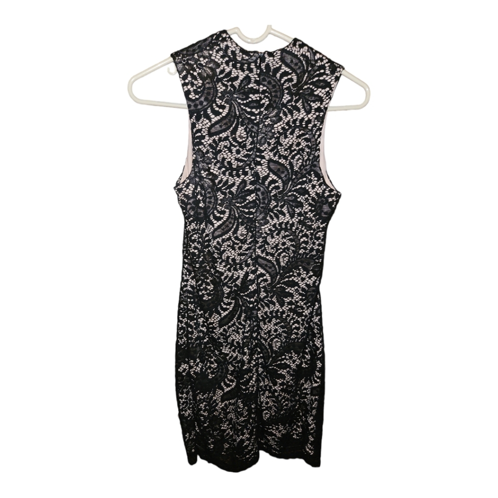 Alexia Admor Black Lace Sheath - Picture 4 of 8